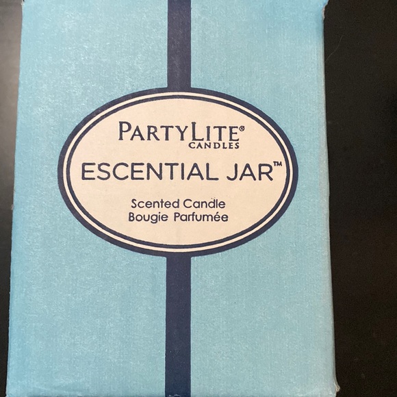 PartyLite Escential single wick jar candle in Tropical Waters - Picture 1 of 4